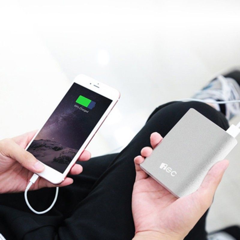 Wholesale High Capacity 10400mAh Portable Power Bank