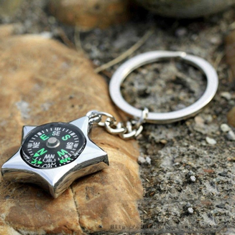 Wholesale Star-Shaped Compass Keychain